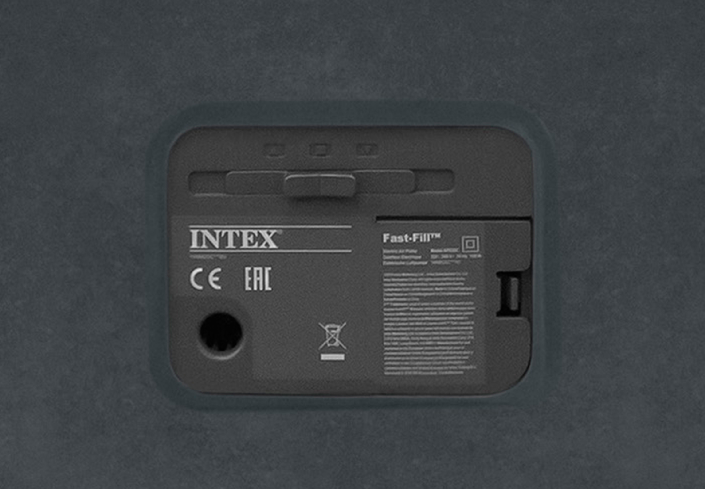 INTEX Queen Dura-Beam® Comfort Plush Air Mattress w/ Built-In USB Electric Pump 64418 — image 3