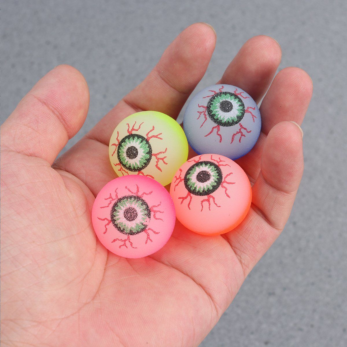 10pcs Halloween Eyeballs, Glow in The Dark, 30mm Scary Bouncy Balls Halloween Bouncy Balls Toy (Random Color) — image 4
