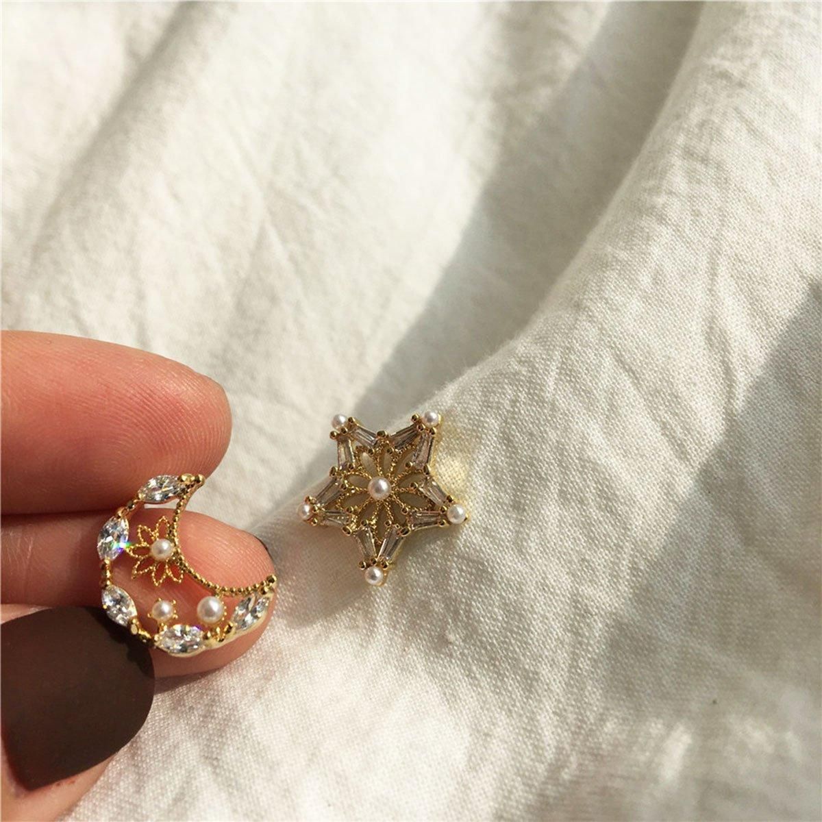 Delicate Asymmetric Star Moon Earrings for Girls Simple Micro-inlaid Jewelry — image 5