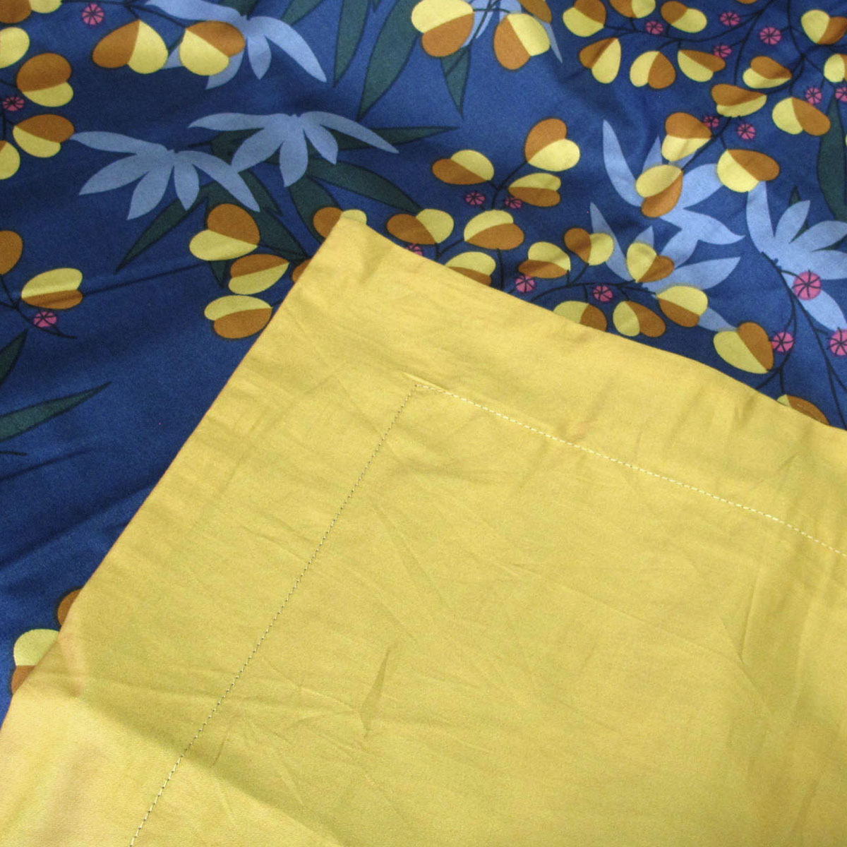 400TC Cotton Sateen Quilt Cover Set Xanthia Queen — image 3