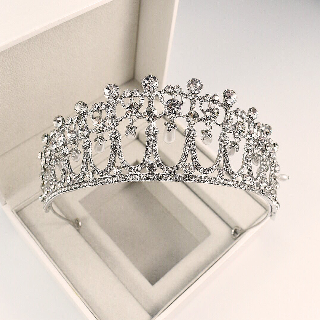 Exquisite Handmade Bridal Pearl and Rhinestone Crown - K9 White Crystal Princess Tiara for Weddings and Birthdays — image 2