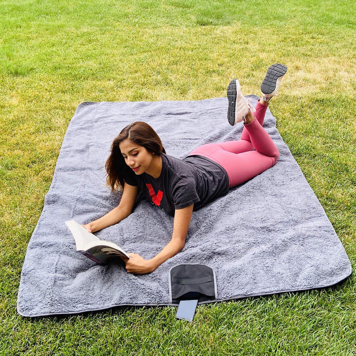 Black and Grey 3-Layer Waterproof Outdoor Blanket – Portable, All-Weather Picnic & Camping Mat with Storage Pocket — image 5