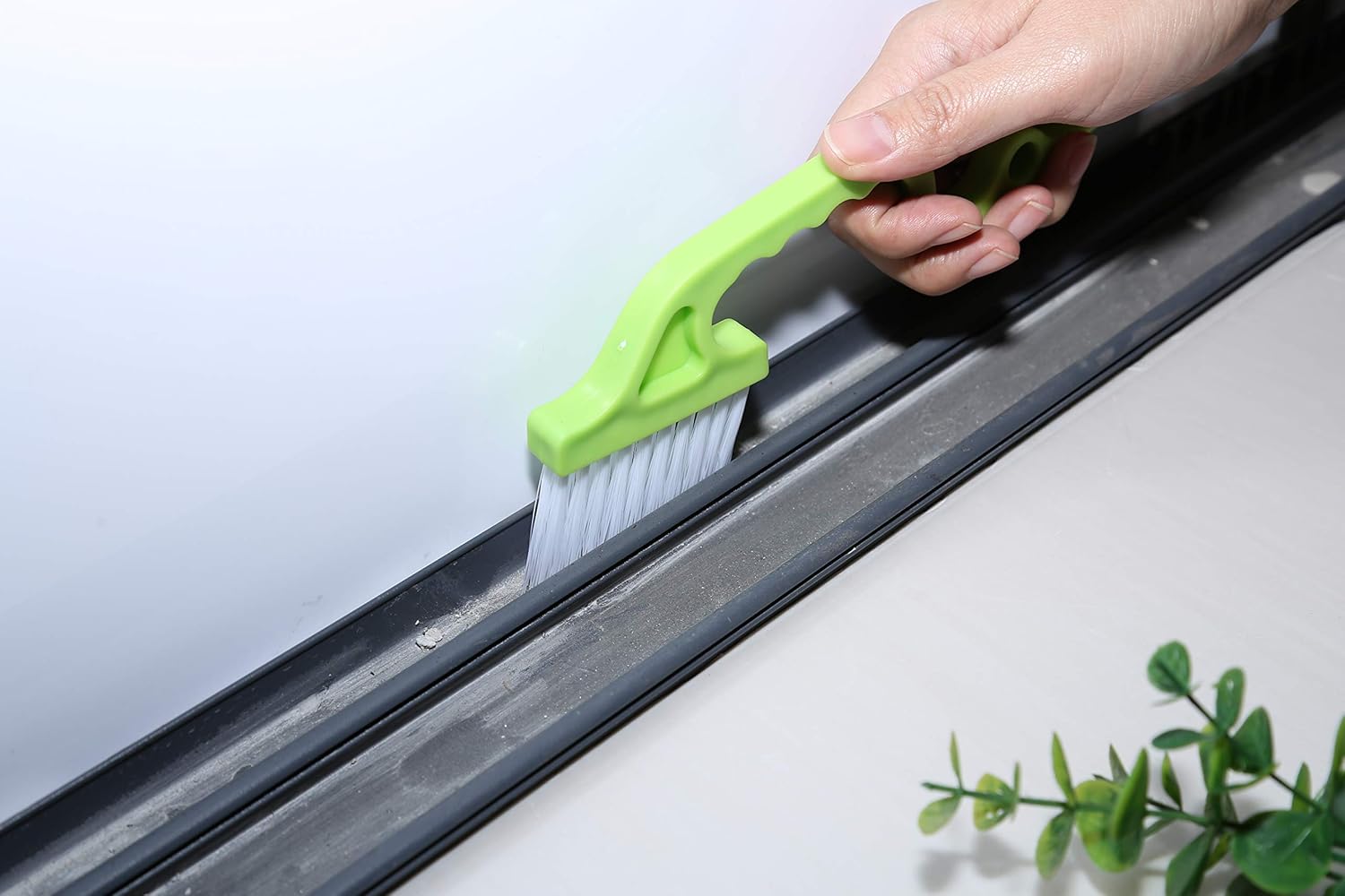 2pcs Hand-held Groove Gap Cleaning Tools Door Window Track Kitchen Cleaning Brushes(Green) — image 2