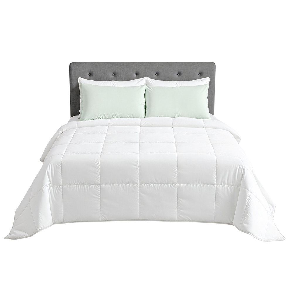 Giselle Bedding 200GSM Bamboo Quilt Summer Quilts All Season Doona Duvet Lightweight Super King — image 4