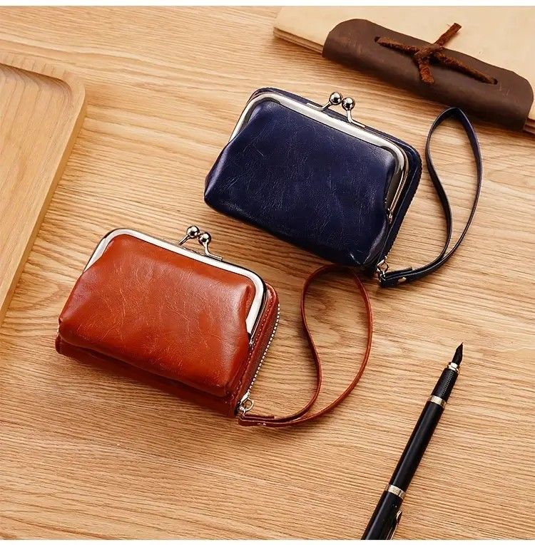 Vintage Leather Mini Bag, classic kiss-lock closure, multi-layer compartment storage, lightweight and portable, perfect for commuting and going out, an — image 3