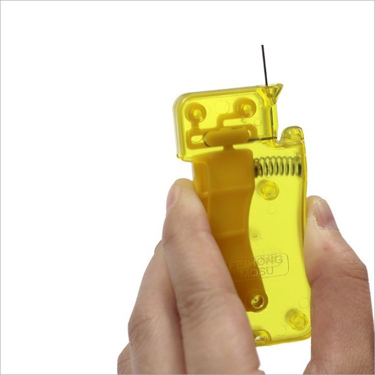 Crafting Tools,Easy to use Plastic Crafting Hand Sewing Home Supplies Assistance Needle Threader Automatic Threader — image 3