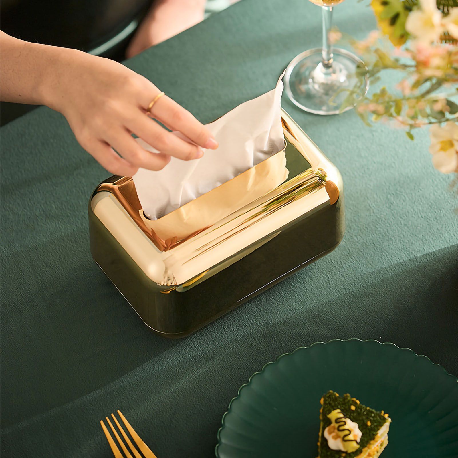 Tissue Storage Box Electroplated Magnetic Retro Built in Spring Facial Tissue Dispenser Box for Home Champagne Gold — image 3
