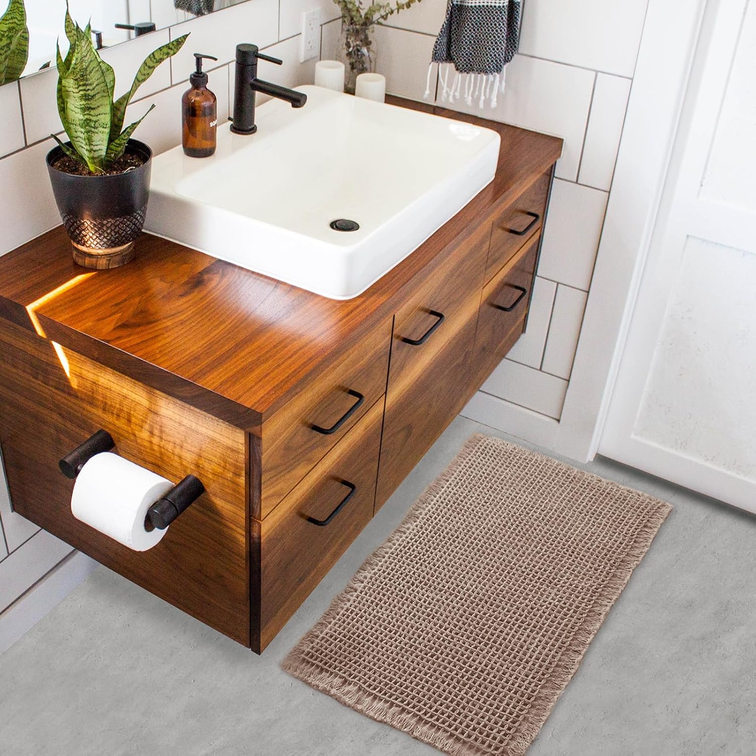Tan Waffle Bath Mat,Super Absorbent Non Slip Bathroom Rug,Brown 18 × 30inch,Machine Washable Ultra Soft Floor Mats — image 3