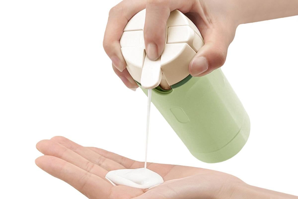 4 in 1 Travel Dispenser with 30ml Travel Bottles for Shampoo Lotion - Green — image 6