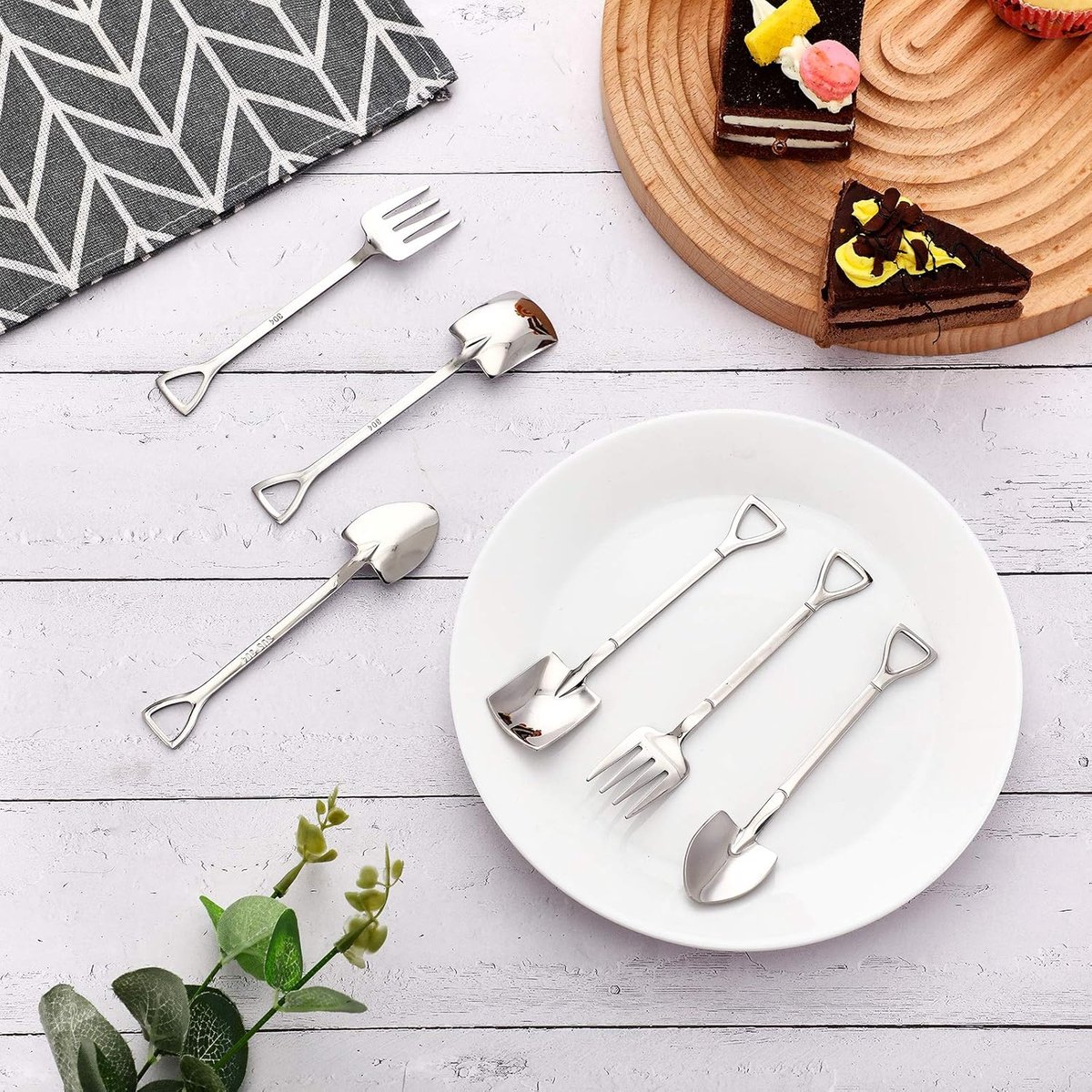 9-Piece Silver Dessert Cutlery Set - Stainless Steel - 3 Spatulas/3 Pointed Spoons/3 Spoons — image 3