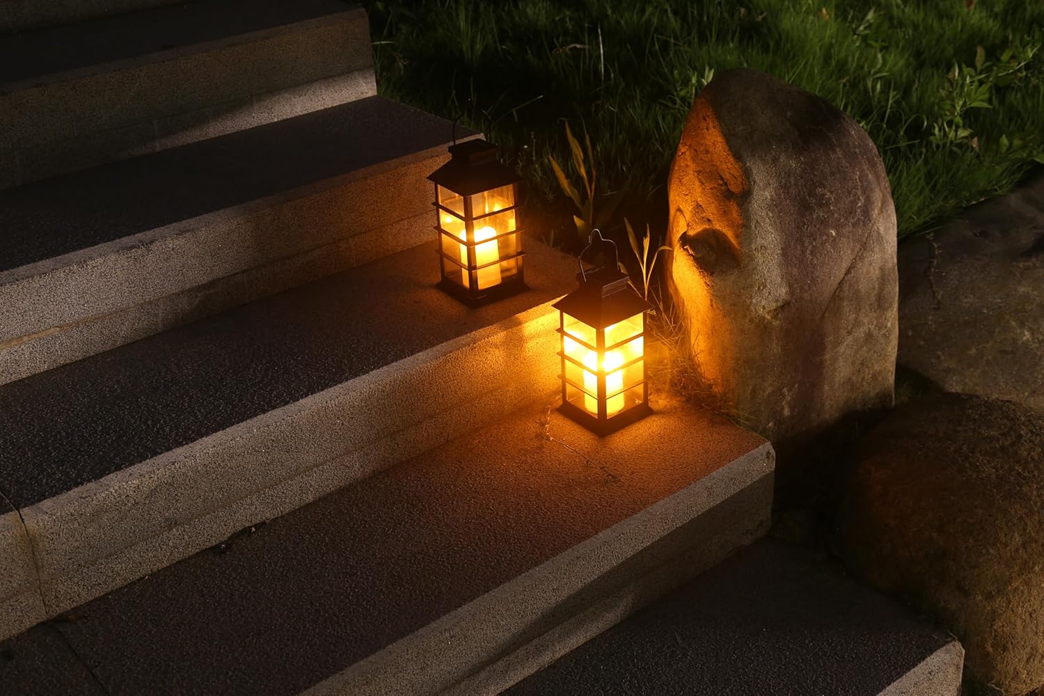 Waterproof outdoor solar lamp with candle flame effect, energy saving, warm white LED for patio, garden, lawn, terrace, tent, tree and garden - 2-pack — image 2