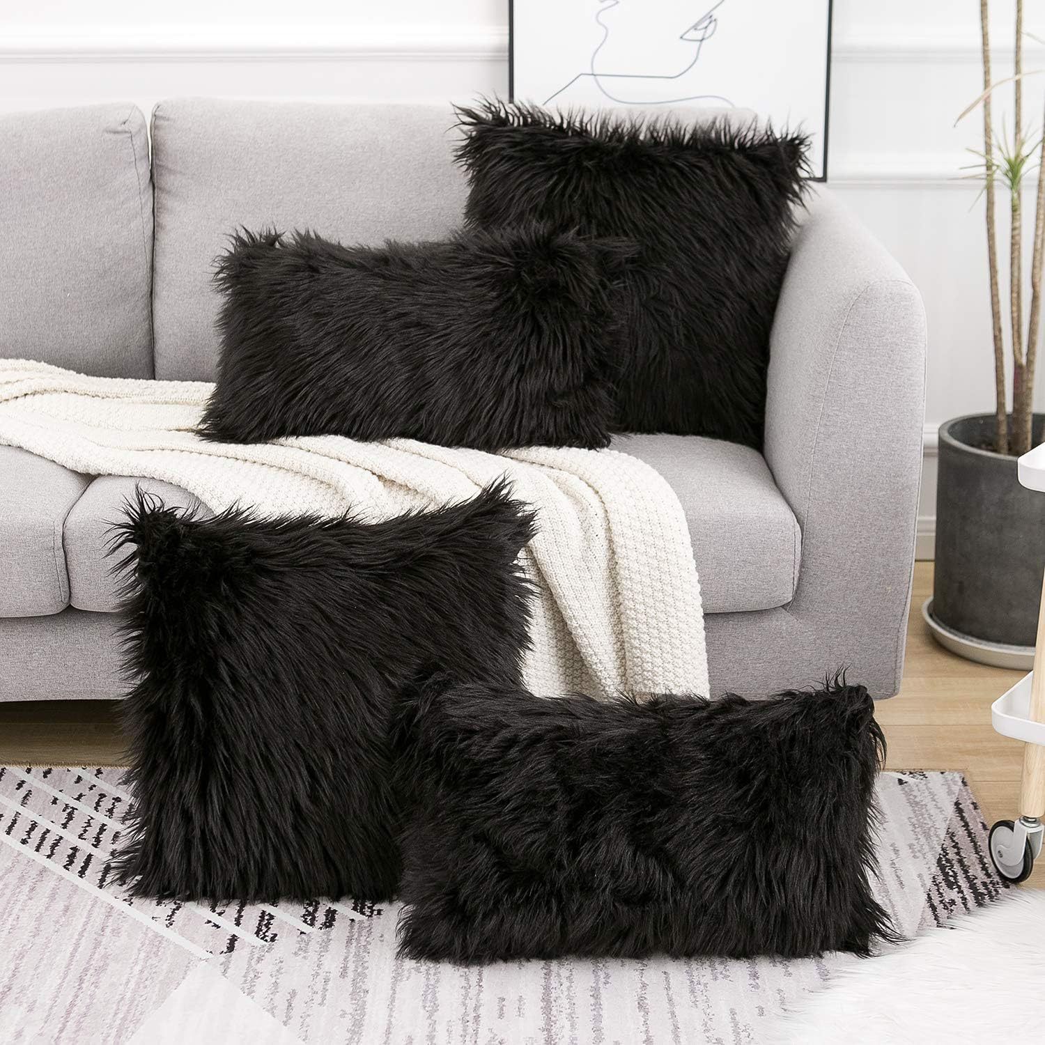 Black Luxurious Long Faux Fur Cushion Covers - Set of 2, 45x45cm Soft Plush Decorative Pillowcases for Sofa & Bed — image 2