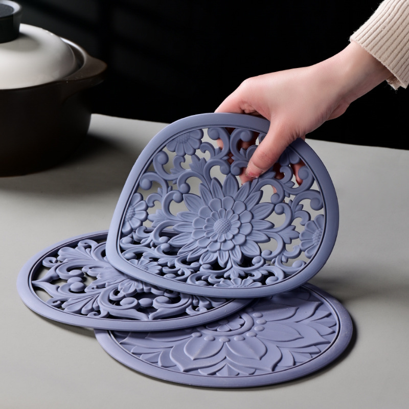 Elegant Floral Silicone Trivet Mat Set (3-Pack, Dark Purple) - Heat Resistant, Non-Slip Kitchen Hot Pads & Pot Holders — image 4