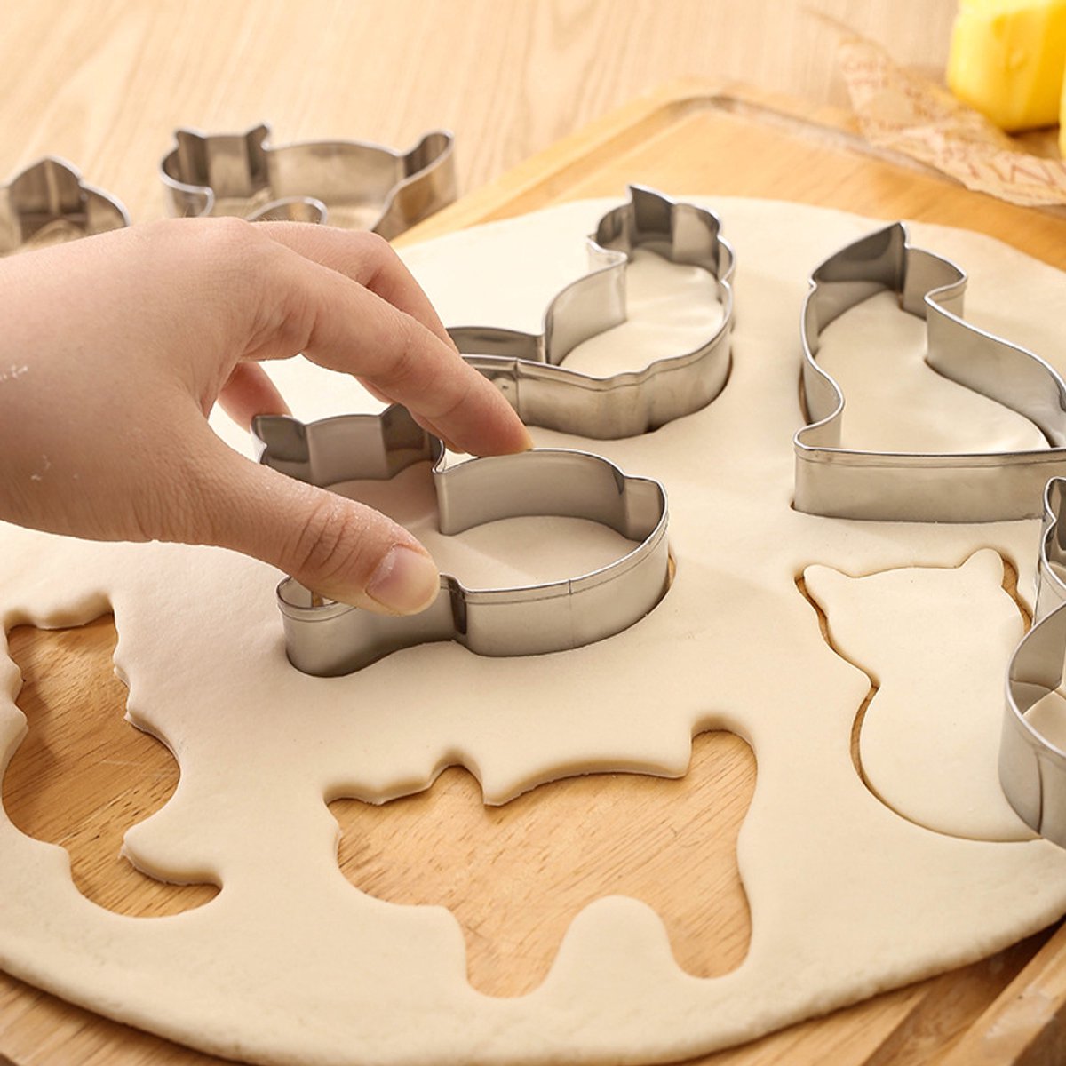 Cookie Cutters Cat - 9 Piece Set - Stainless Steel Baking Cup Set - Cat Shaped Cookie Cutters and Baking Tools - Enjoy cooking with your kids — image 4