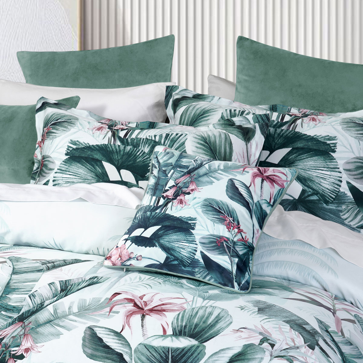 Bianca Abbey Green Cotton Sateen Tropical Floral Quilt Cover Set King — image 3