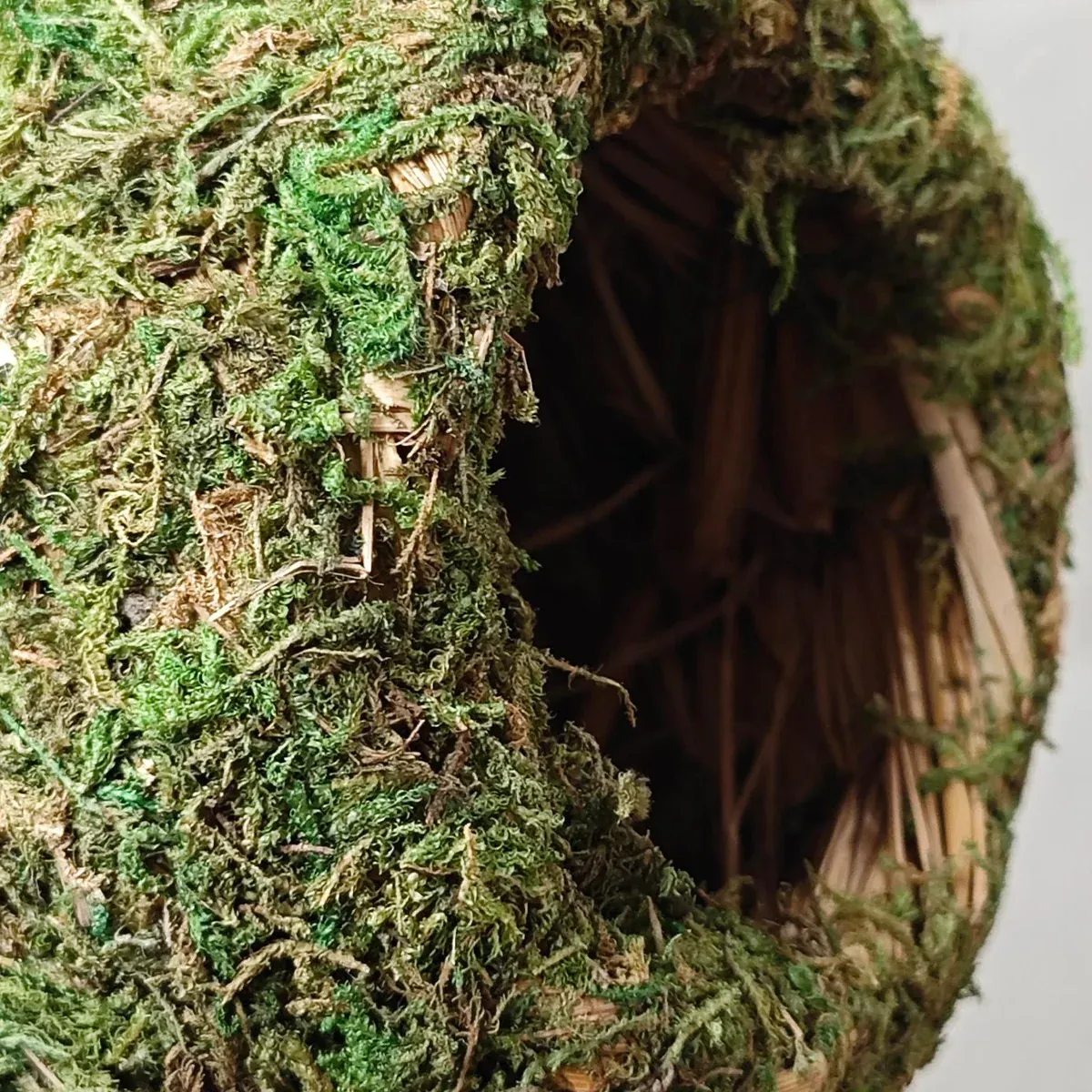 Hanging Bird Nest Moss Shelter Natural Hideout Nesting Hut Cage Decoration — image 6