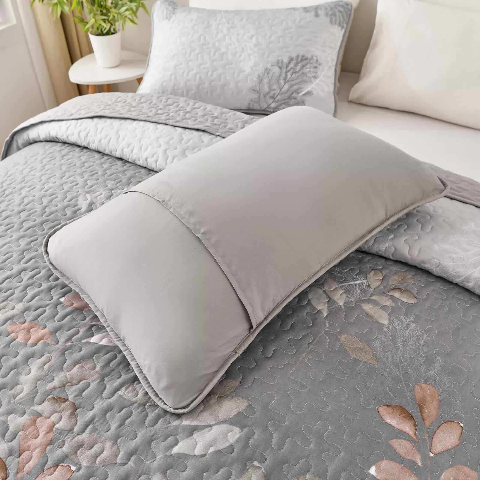Brown Verdant Quilted Ensemble with Flower Motifs bedspread and Pillowcases — image 5