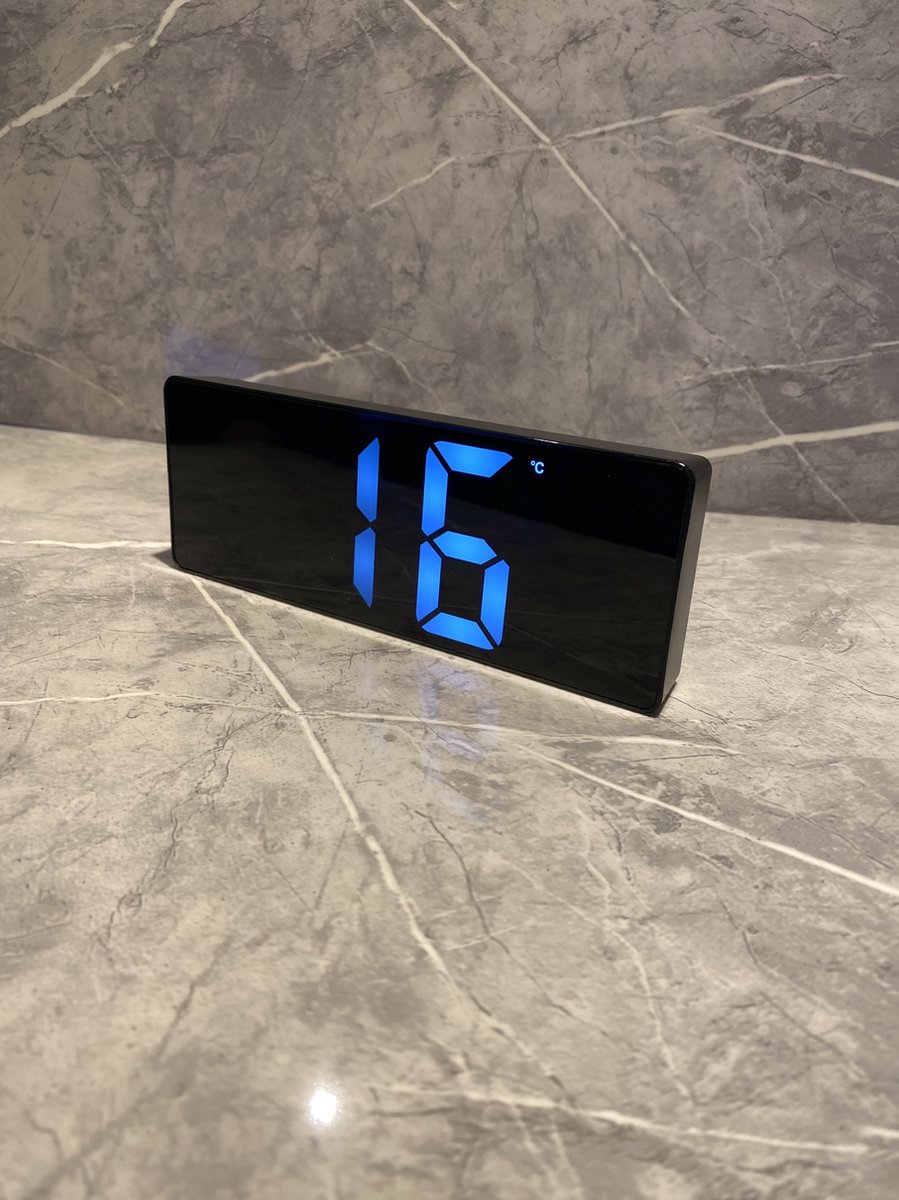 Klok Digital Deluxe - Bedroom - Sound Sensor - Wekker - Black - USB - Battery - LED Wit — image 2