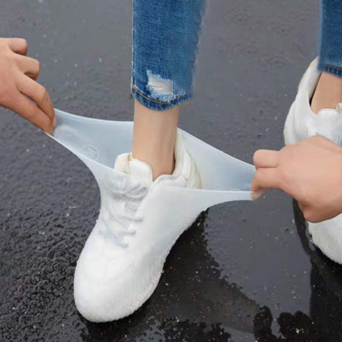 Overshoes - 1 Pair - Waterproof Silicone Overshoes - Reusable, Non-slip, Suitable for Outdoor Activities (White - Size M) — image 3