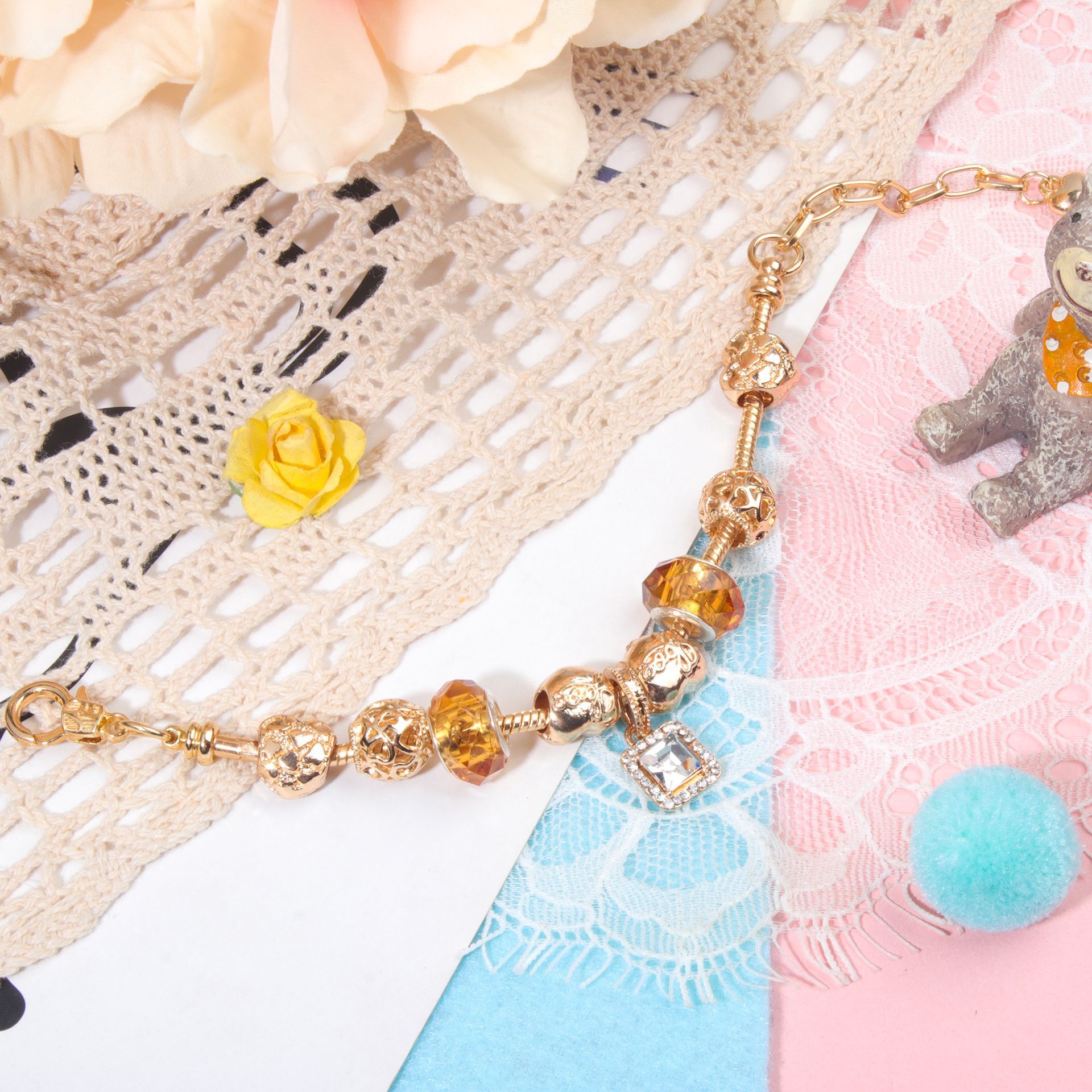 Golden Heart Zircon Hollow Bead Bracelet with Rhinestone Pendant(21cm) โ image 4