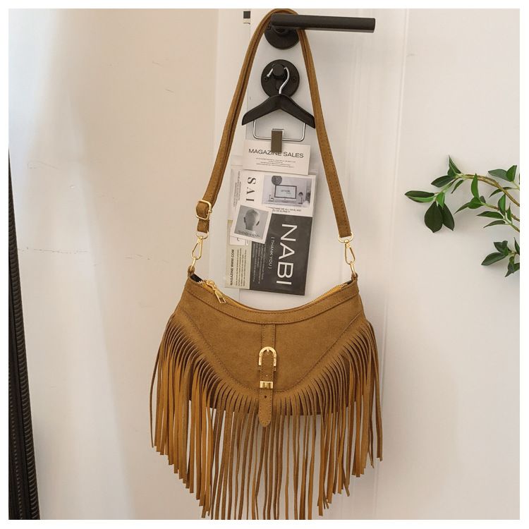 Khaki Vintage Boho Fringe Crossbody Bag - Retro Locking design PU Leather Shoulder Purse with Adjustable Strap — image 6