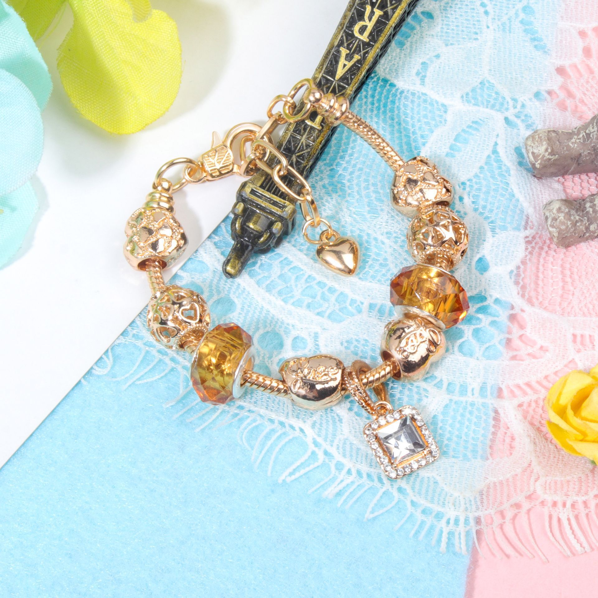 Golden Heart Zircon Hollow Bead Bracelet with Rhinestone Pendant(21cm) โ image 5