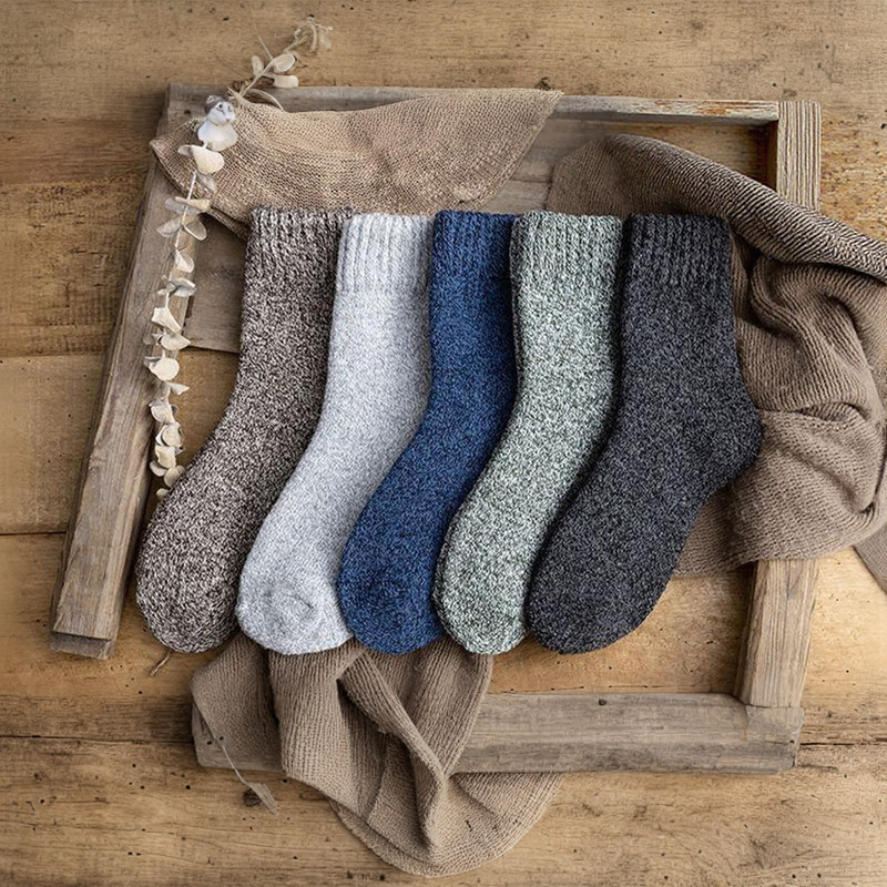 Men's Thickened Wool Socks for Fall/Winter - 5-Pair Set - Warm and Cold-Resistant - Versatile for Commuting and Outdoor Activities - The Perfect Surprise Gift — image 6