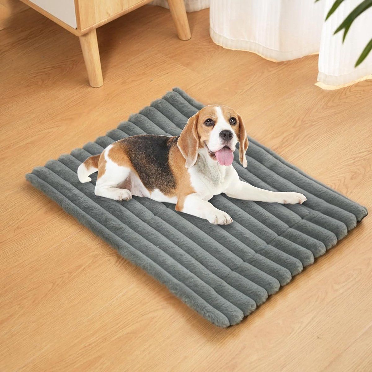 Dog Mat, Cat Mat, Soft and comfortable blanket, Thick and warm, Easy to maintain, for Daily Pet Care and Home Use, 61 × 45 cm, Grey — image 2