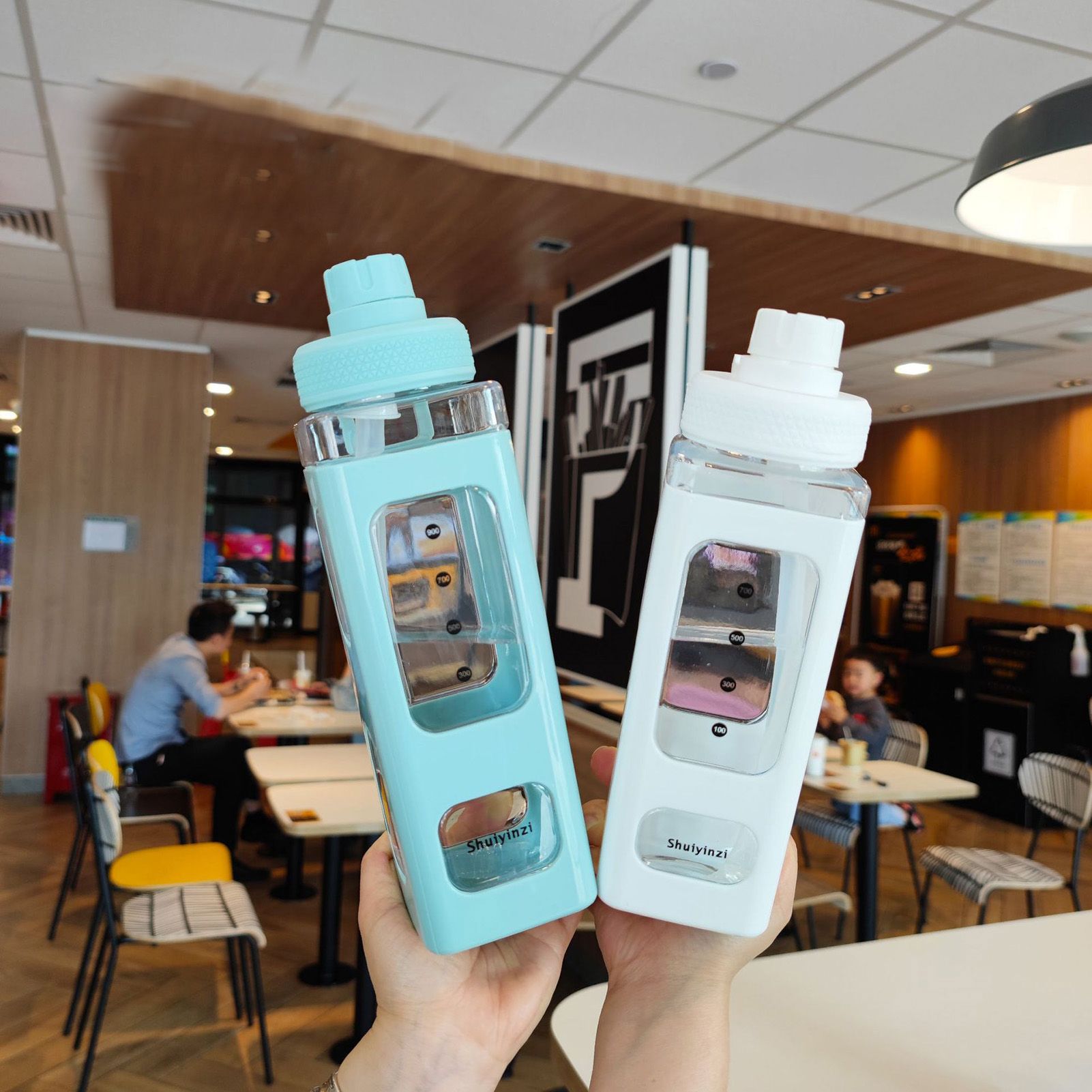 Straw Water Bottle with Marker 700ml Large Capacity Double Layer Water Jug for Home Gym School Green — image 2