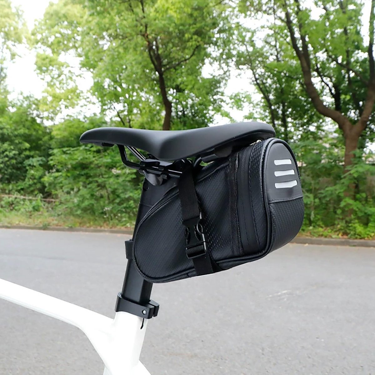 Bicycle panniers - Bicycle handlebar bags - Road and mountain bike saddle bags - Touring panniers — image 2