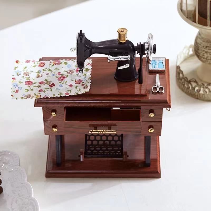 Vintage Sewing Machine Model Music Box Ornament Creative Gift — image 3