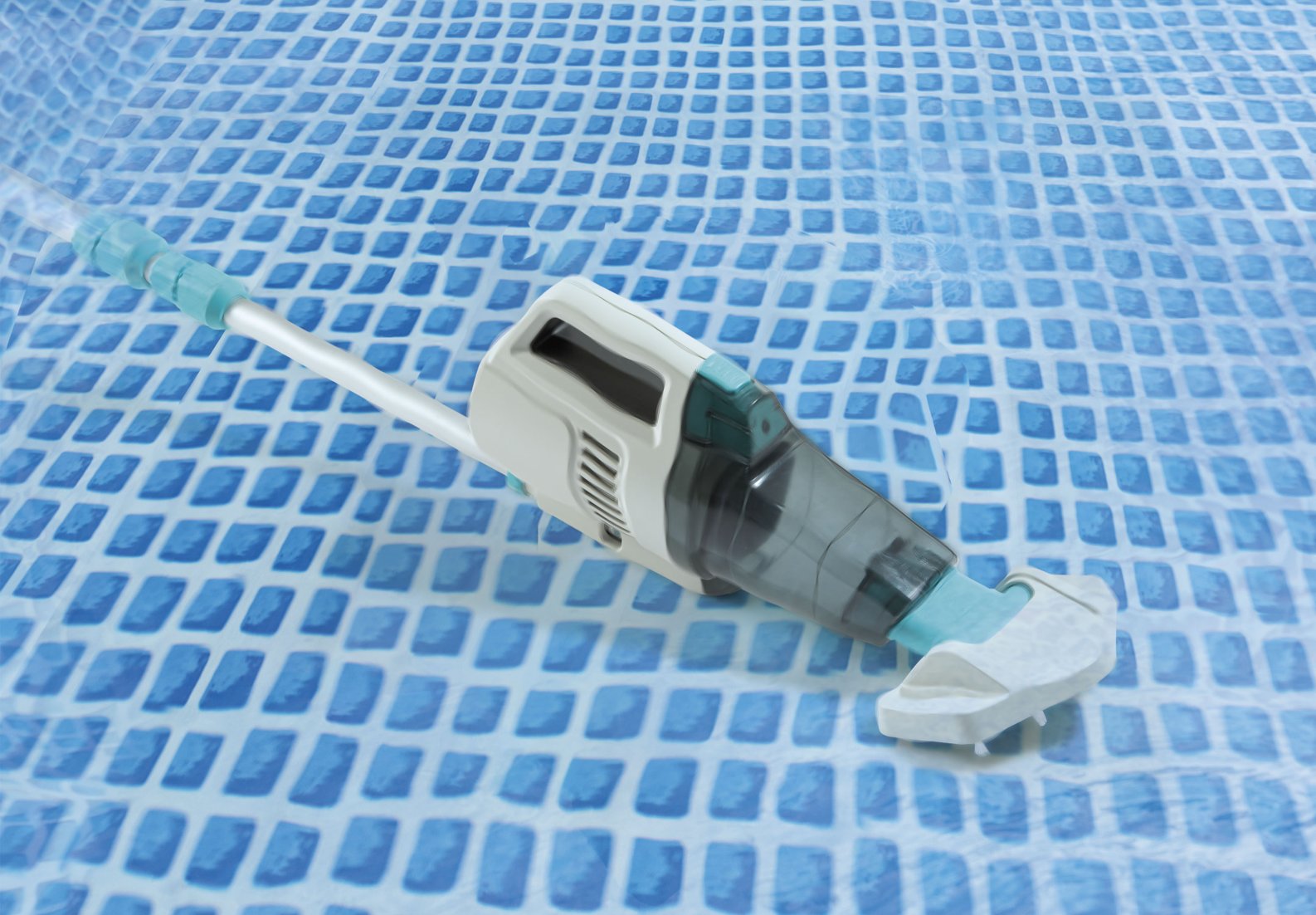 Intex Pool Vacuum Rechargeable Handheld Deluxe 28628 โ image 2
