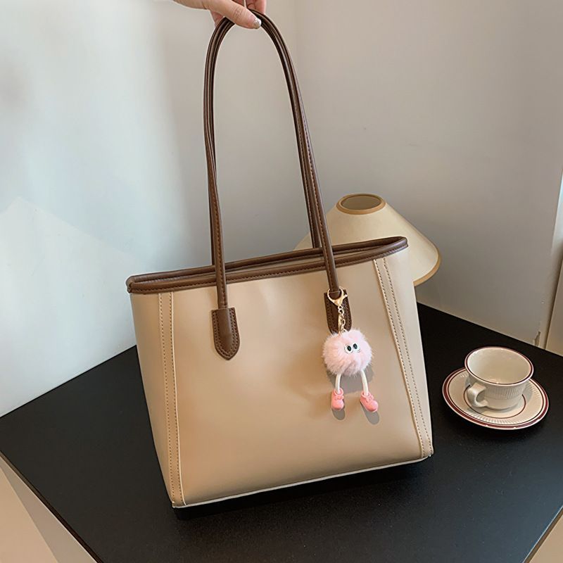 Khaki Single Shoulder Tote Bag With Pendant