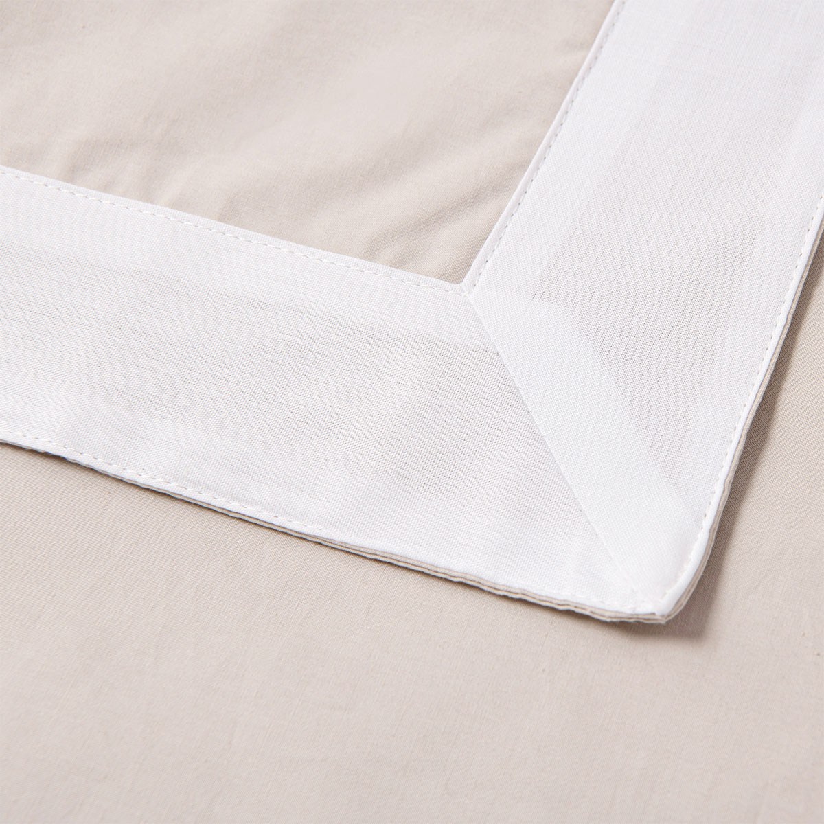 Accessorize White/Natural Tailored Hotel Deluxe Cotton Quilt Cover Set Queen — image 3