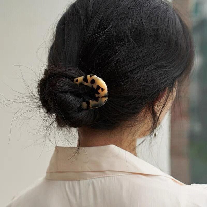 2Pcs U-Shape Hair Clips Stick Tortoise Shell Hairstyle Hair Pin Hair Accessories - 2PCS Light Brown — image 4