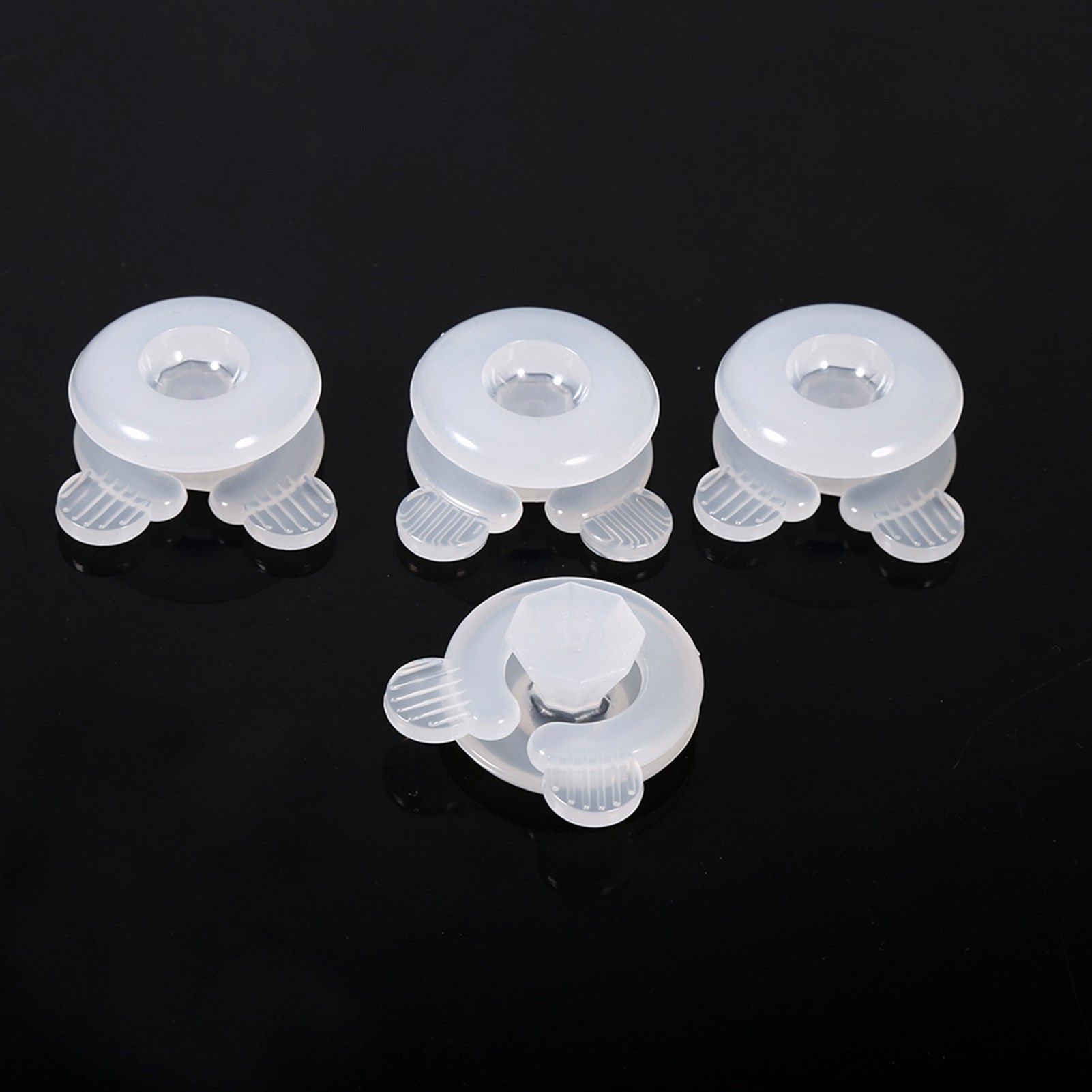 4Pcs Bed Duvet Quilt Cover Clips Fasteners Bedroom Bedding Quilts Fixing Holder Gripper Plastic — image 6