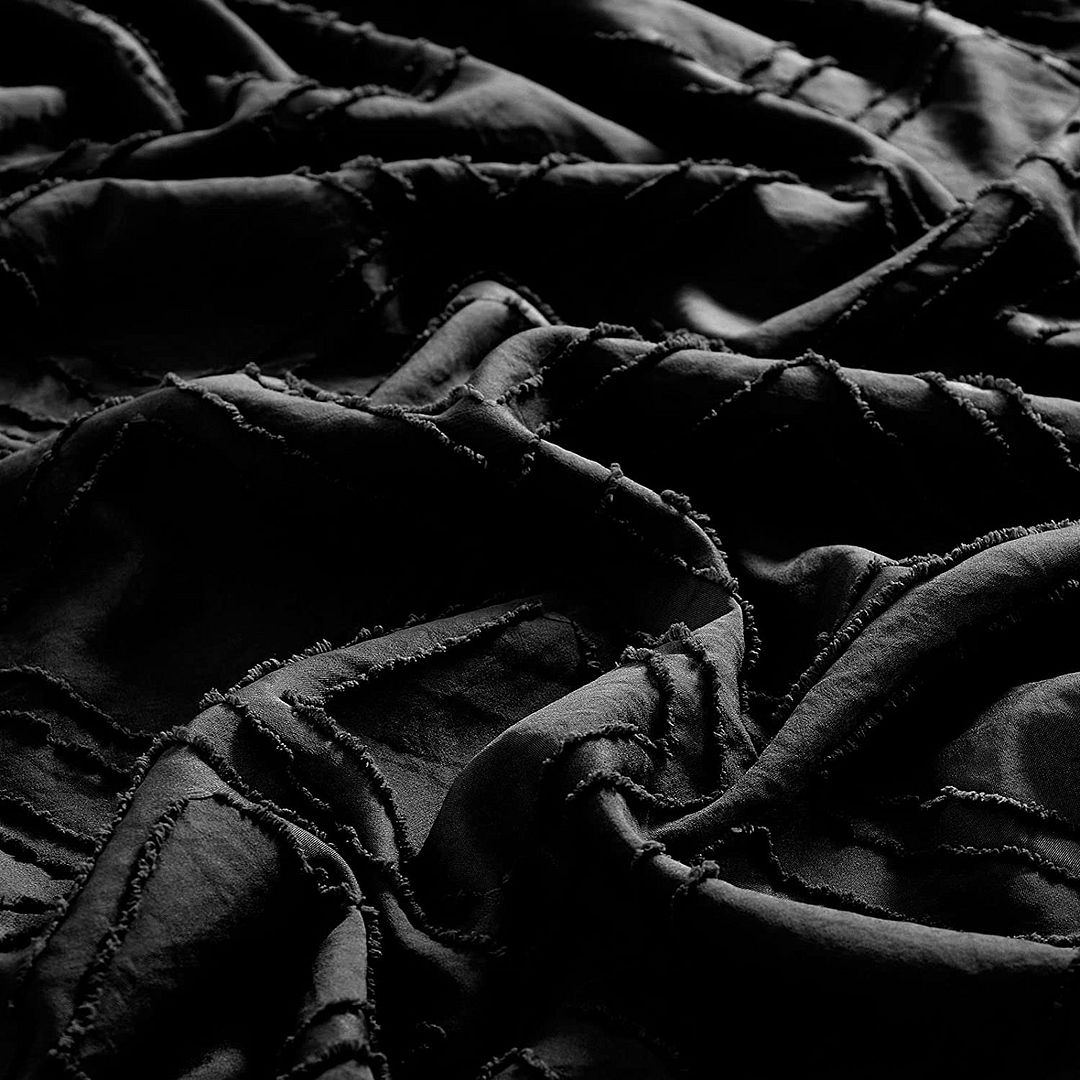 Tufted Textured Jacquard Super King Size Black Duvet Quilt Cover Set โ image 2