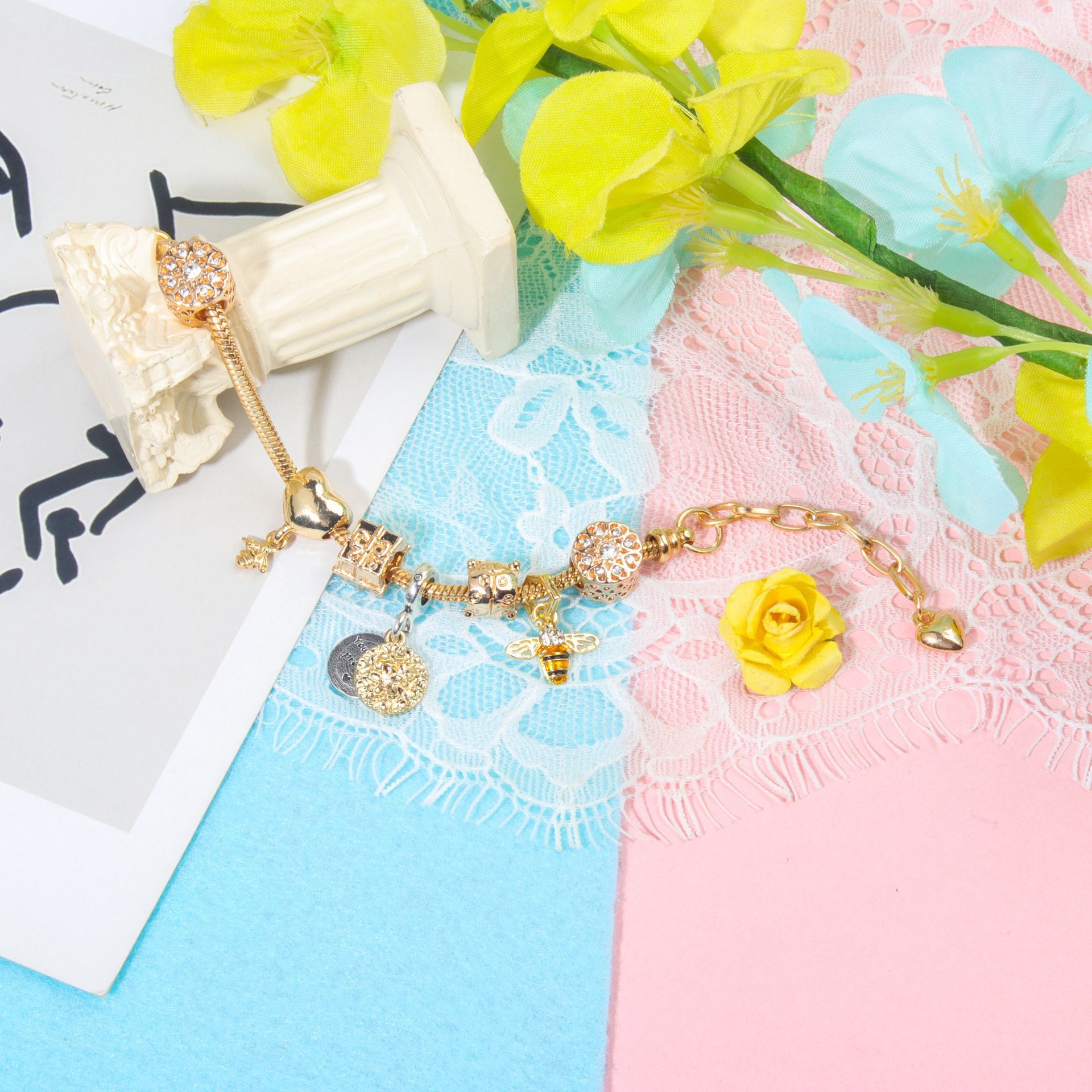 Golden Heart & Bee Charm Bracelet with Rhinestones, Hollow Flower & Gift Box Beads(20cm) โ image 2