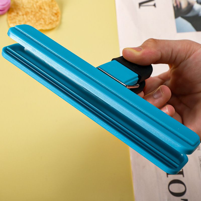 2PCS Chip Bag Clips, Stylish Wide Open Bag Clips for Food Storage, Heavy Seal Grip, Large*1 and Small*1 โ image 2