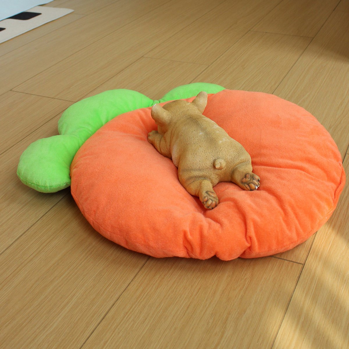 Pet Sleeping Mat - Warm Blanket - Soft Fabric - Cute Radish Shape - Suitable for Cats and Dogs (M-32*43cm) โ image 5