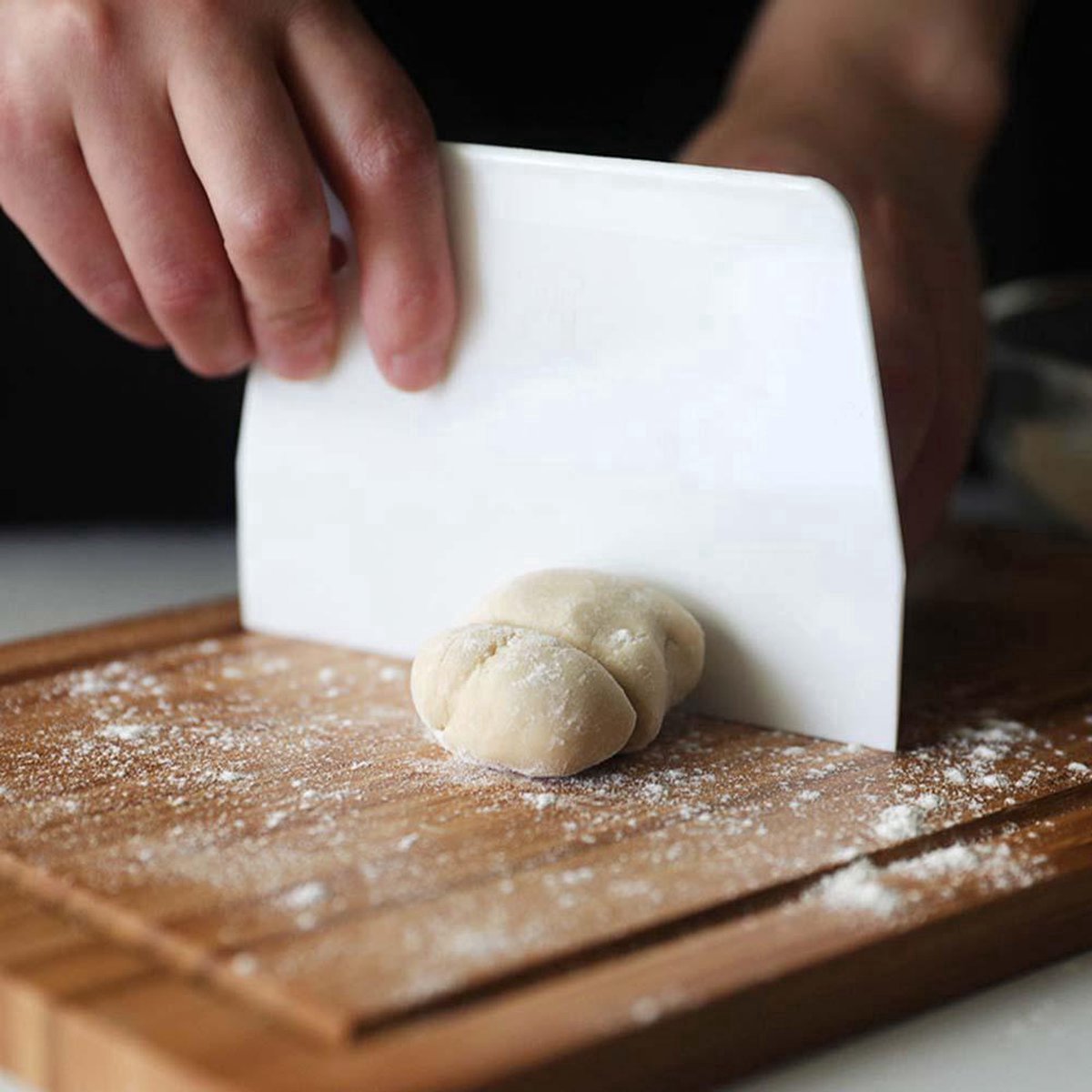 Dough scraper I Cake scraper I Dough cutter I Dough scraper I 13 x 9 CM I White — image 3