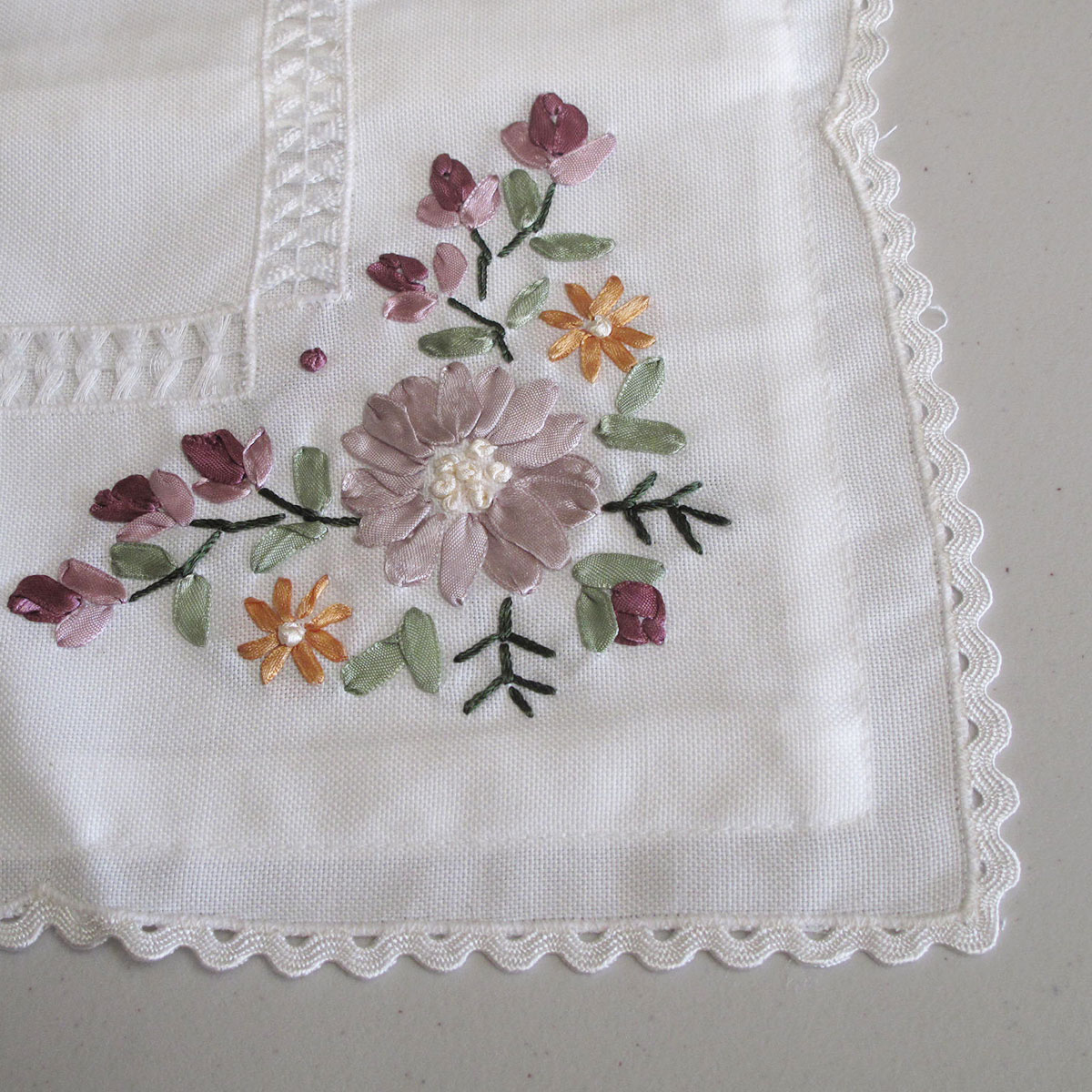 Victoriana White Applique Embroidered Cushion Cover 45 × 45 cm — image 3
