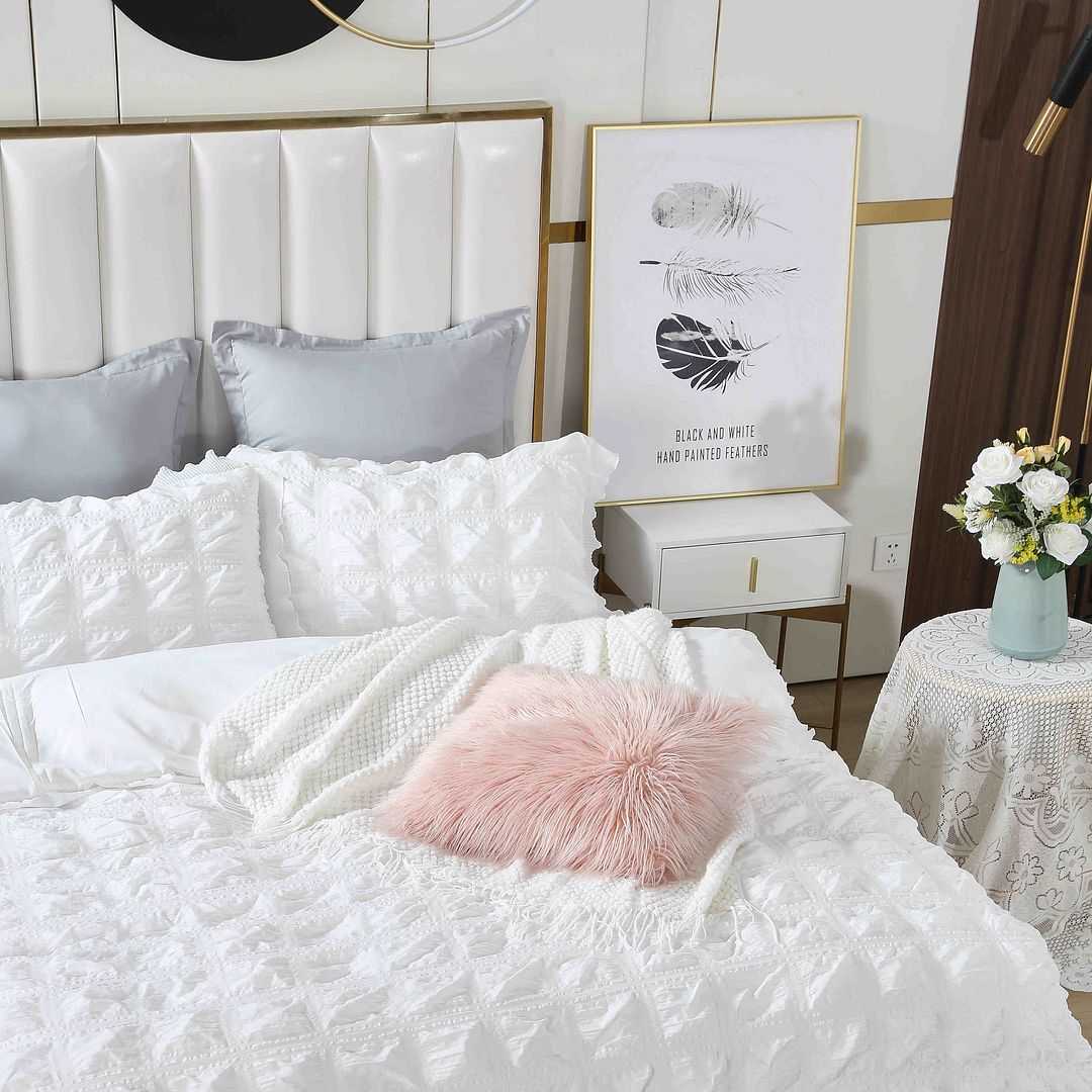 Ruffles Textured Jacquard Super King Size white Duvet Quilt Cover Set โ image 3