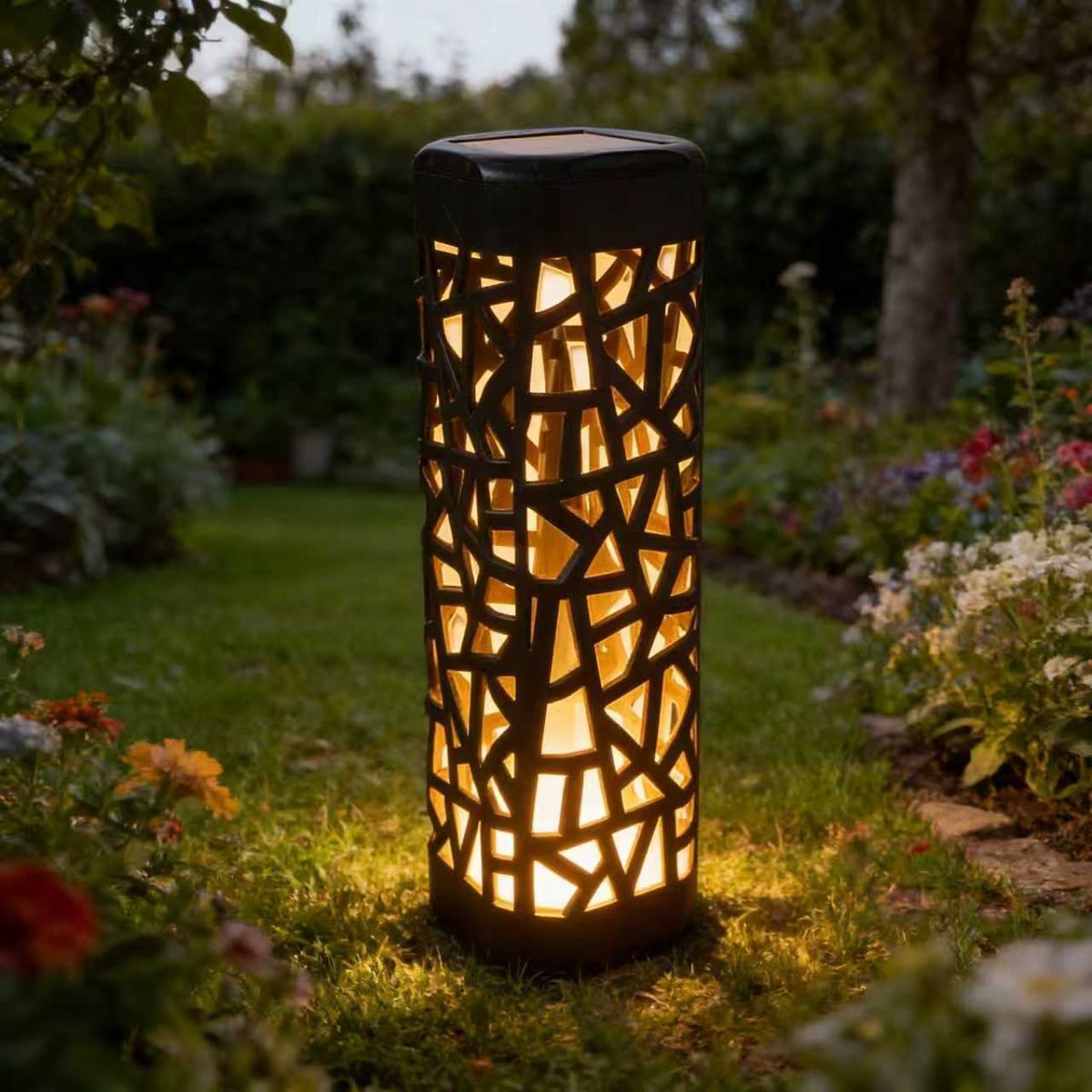 solar garden lights, outdoor waterproof lights, warm white LED pathway lights, automatic dusk to dawn lights, landscape lighting, lawn lights, patio lights — image 2