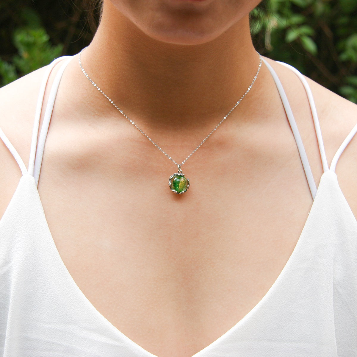Gift Box - Aroma Necklace White Gold - Planet Aurum Verdant (Gold Green) + Purify Oil Blend โ image 3