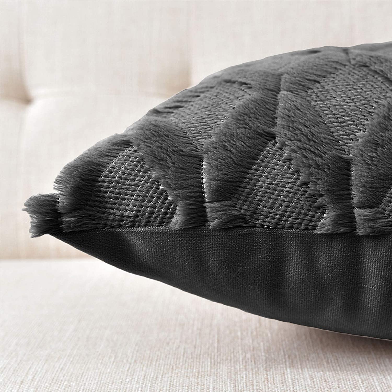 2 Pack Decorative Boho Throw Pillow Covers 45 x 45 cm (Black) — image 2