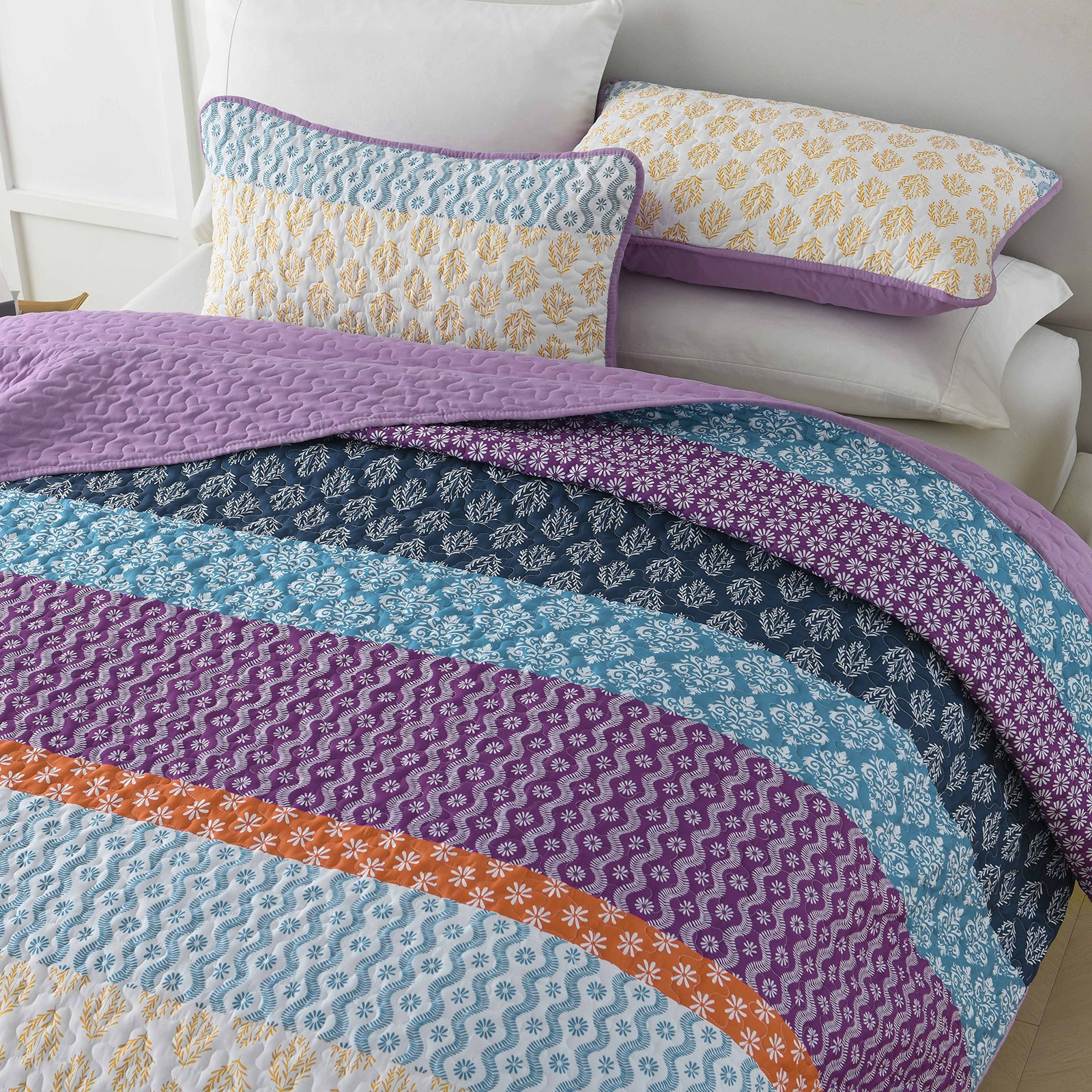 Quirky Quilted coverlet and pillowcovers set: Add Personality to Your Space - Queen size โ image 3
