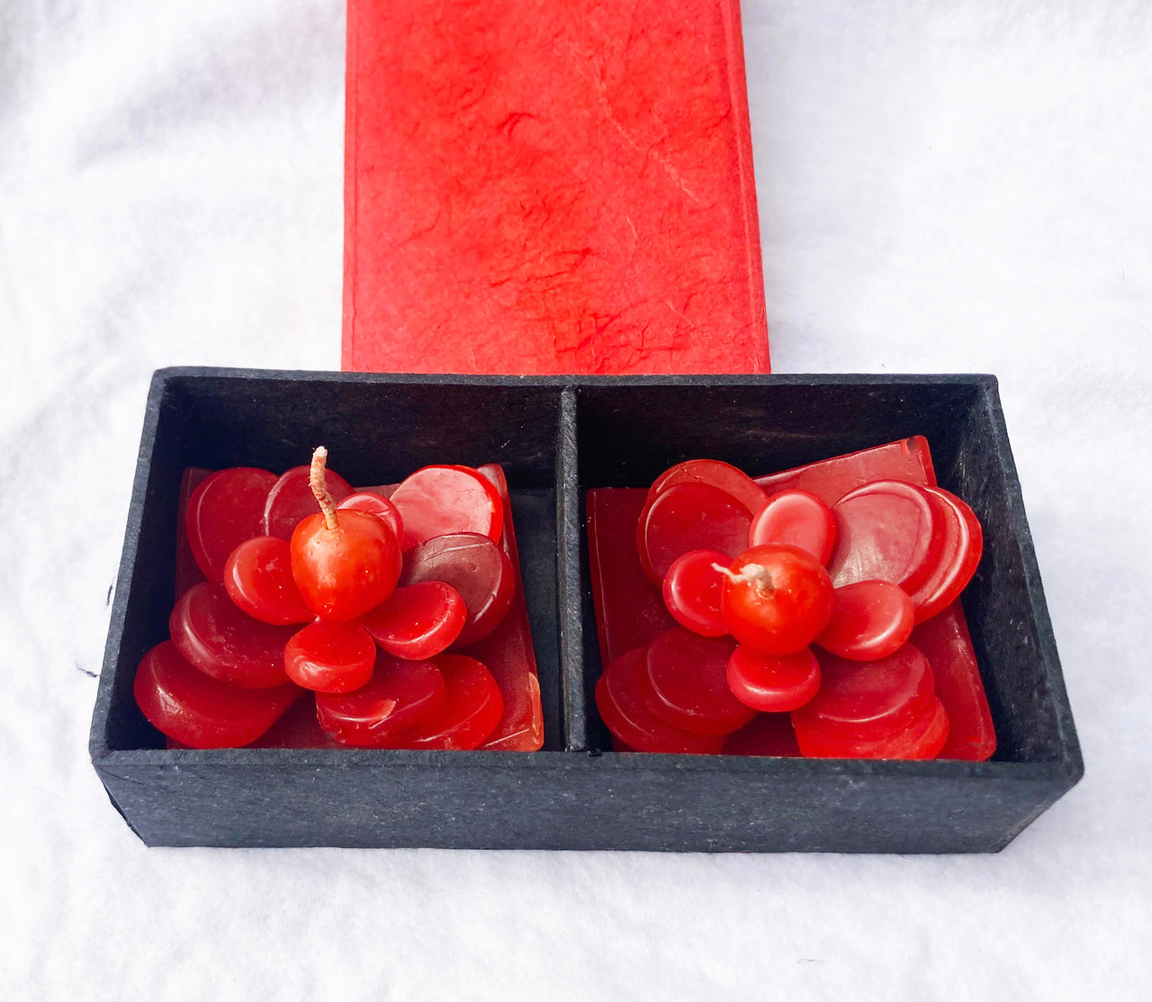 2 Red Lotus Floating Candles in Red Black Gift Box Set Birthday Xmas Valentine Mothers Day Gift Present โ image 4
