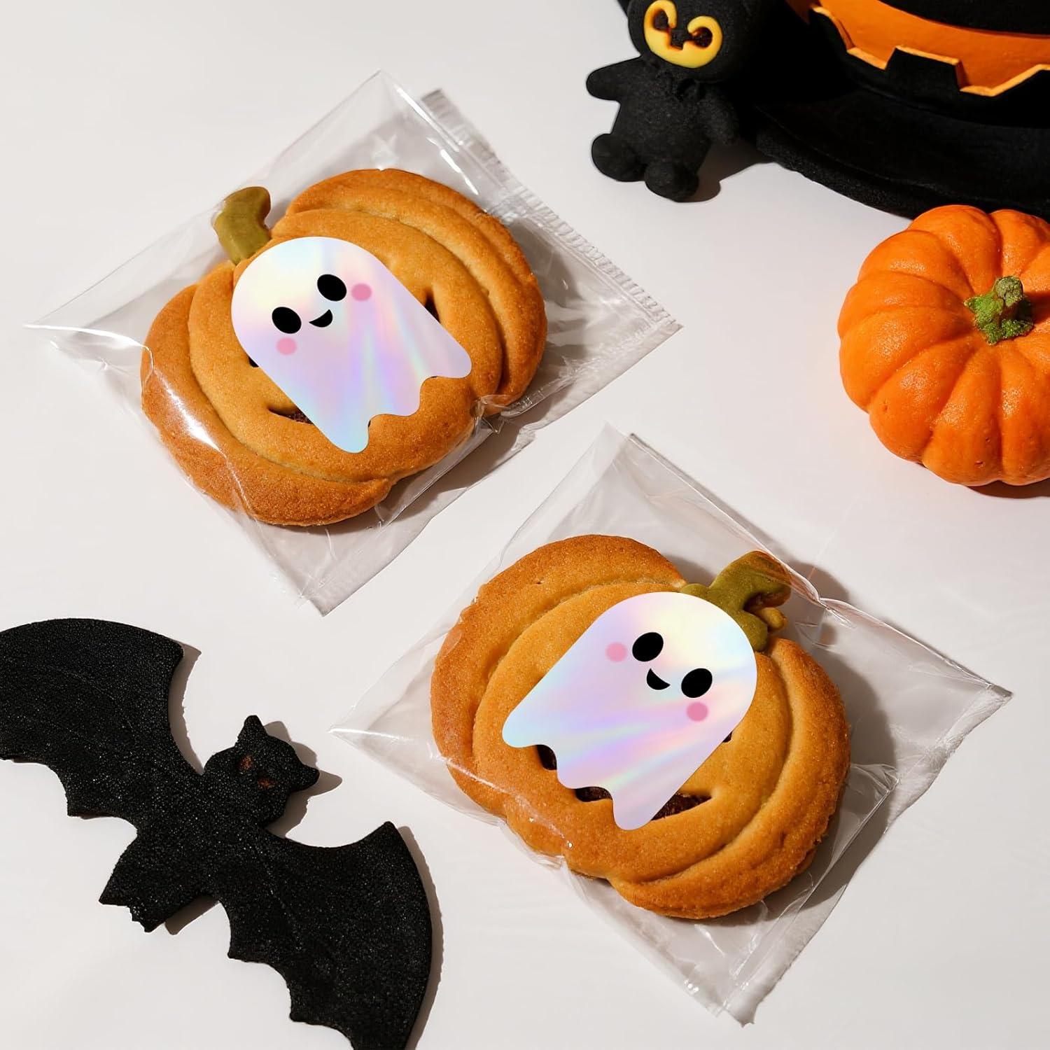 600Pcs Halloween Ghost Stickers - Cute Halloween Stickers Holographic Happy Halloweens Party Favor Sticker Self Adhesive Ghost Face Label Sticker for Envelope — image 5