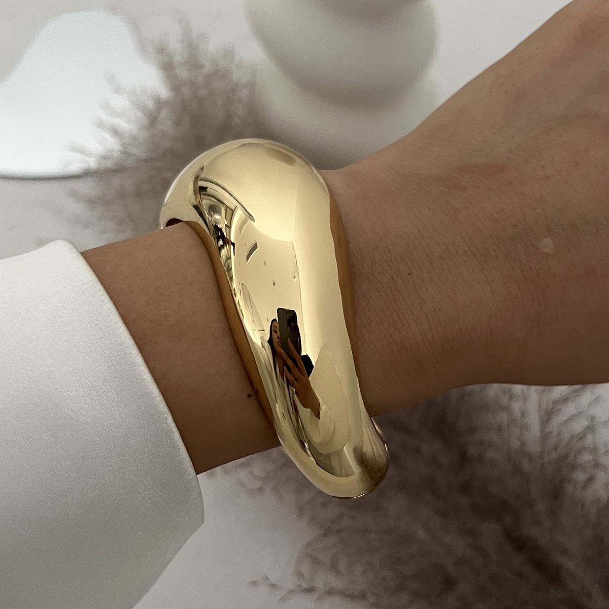 Lava Fold Irregular Open Cuff Bracelet, Gold Twisted Curve Metal Bangle, Niche Designer Women Wrist Jewelry for Xmas Halloween Personalized Gifts — image 3